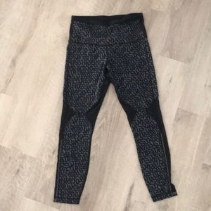 Lululemon mesh leggings size 8